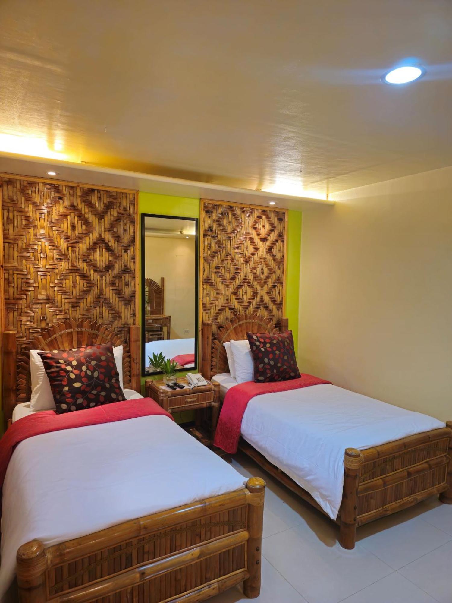 Malapascua Exotic Island Dive Resort Daanbantayan Exterior photo